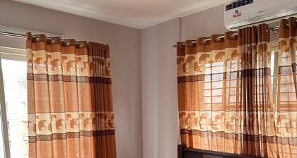 4 Beds Condo Holiday Home at Bashundhara, Dhaka