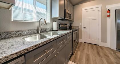 NEW Walking distance to downtown Williams, Polar Express and other attractions