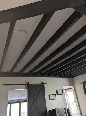 Interior - Cozy Entire2 bdrm Upper Apt Decks No extra Fees (Syracuse)