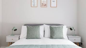 2 bedrooms, iron/ironing board, free WiFi, bed sheets