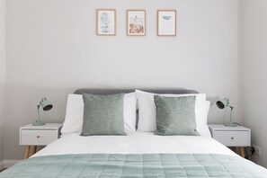 2 soverom, strykejern/-brett, wi-fi (inkludert) og sengetøy