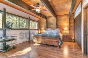 4 bedrooms, iron/ironing board, free WiFi, bed sheets