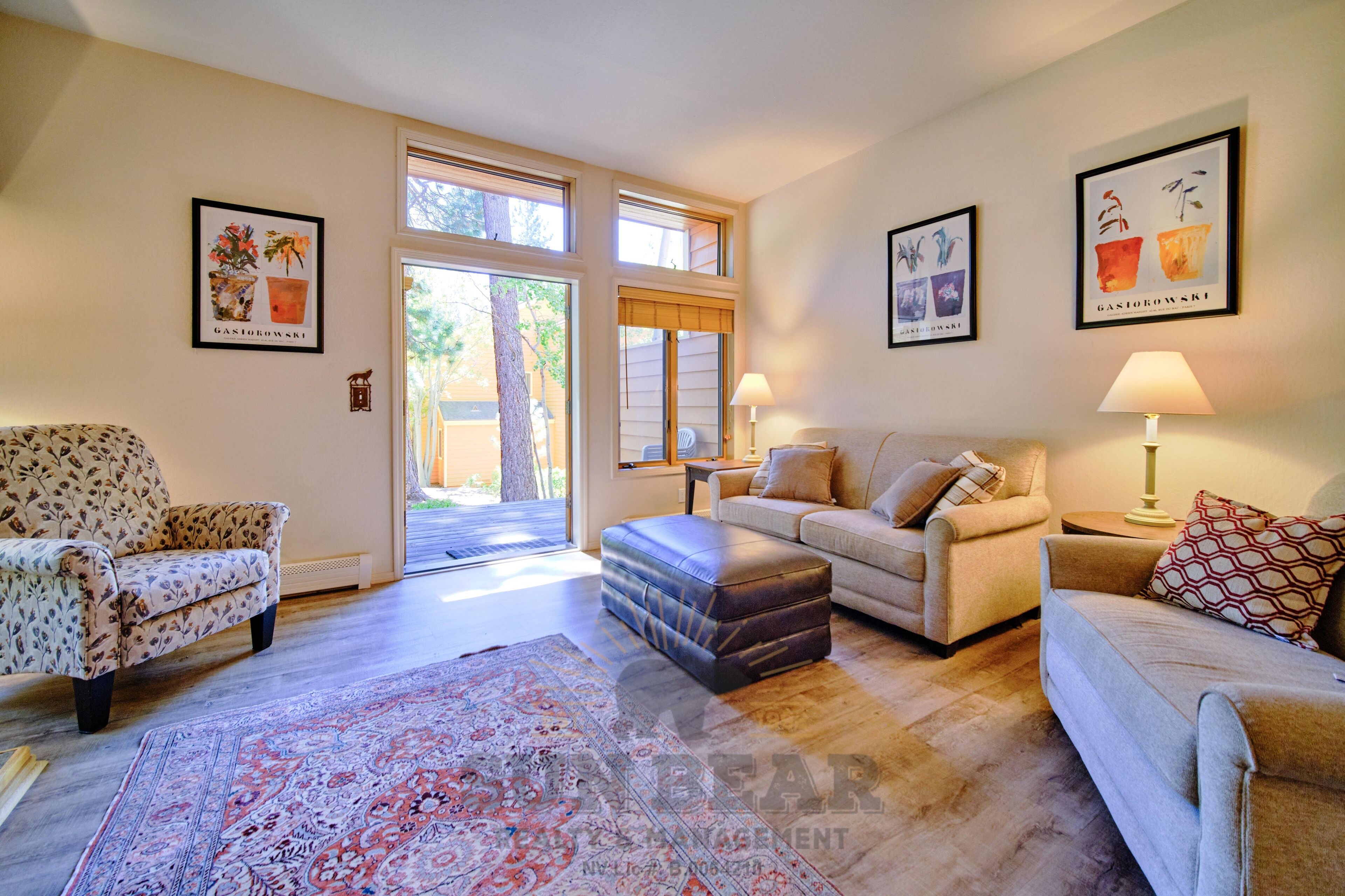 Two bedroom condo in the heart of Incline Village (MC55)
