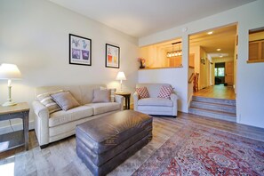 Televisión y chimenea 