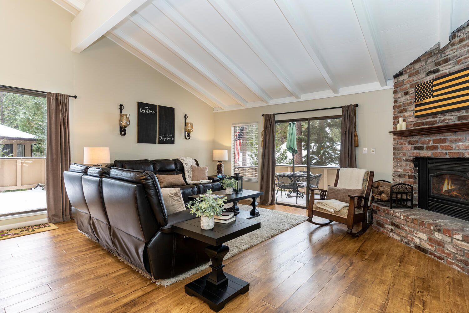 Bright 3 Bedroom Near Diamond Peak (MS243)