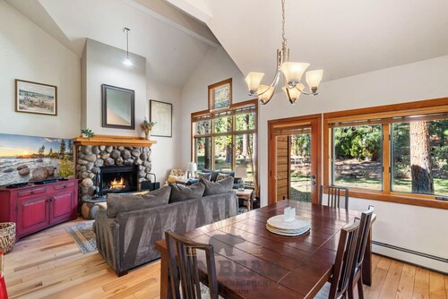 Central Incline with Pool & Tennis (TC83)