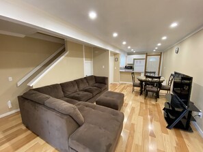 TV, fireplace - Cozy Condo in Incline (IM62) (Incline Village)