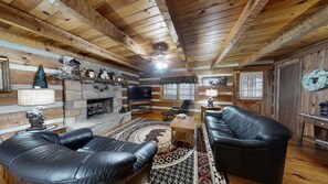 Living area - Bruno's Mountain Cave 3 Bedroom Cabin by RedAwning (Sevierville)