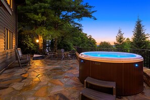 Terrace/patio - Misty Mountain | Views, Hot Tub, Fire Pit + Biltmore Pass Near Asheville (Asheville)