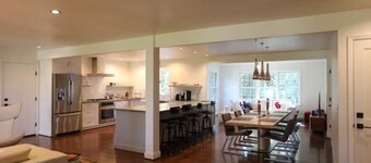 Spacious Modern Home on Middleburg Horse Farm