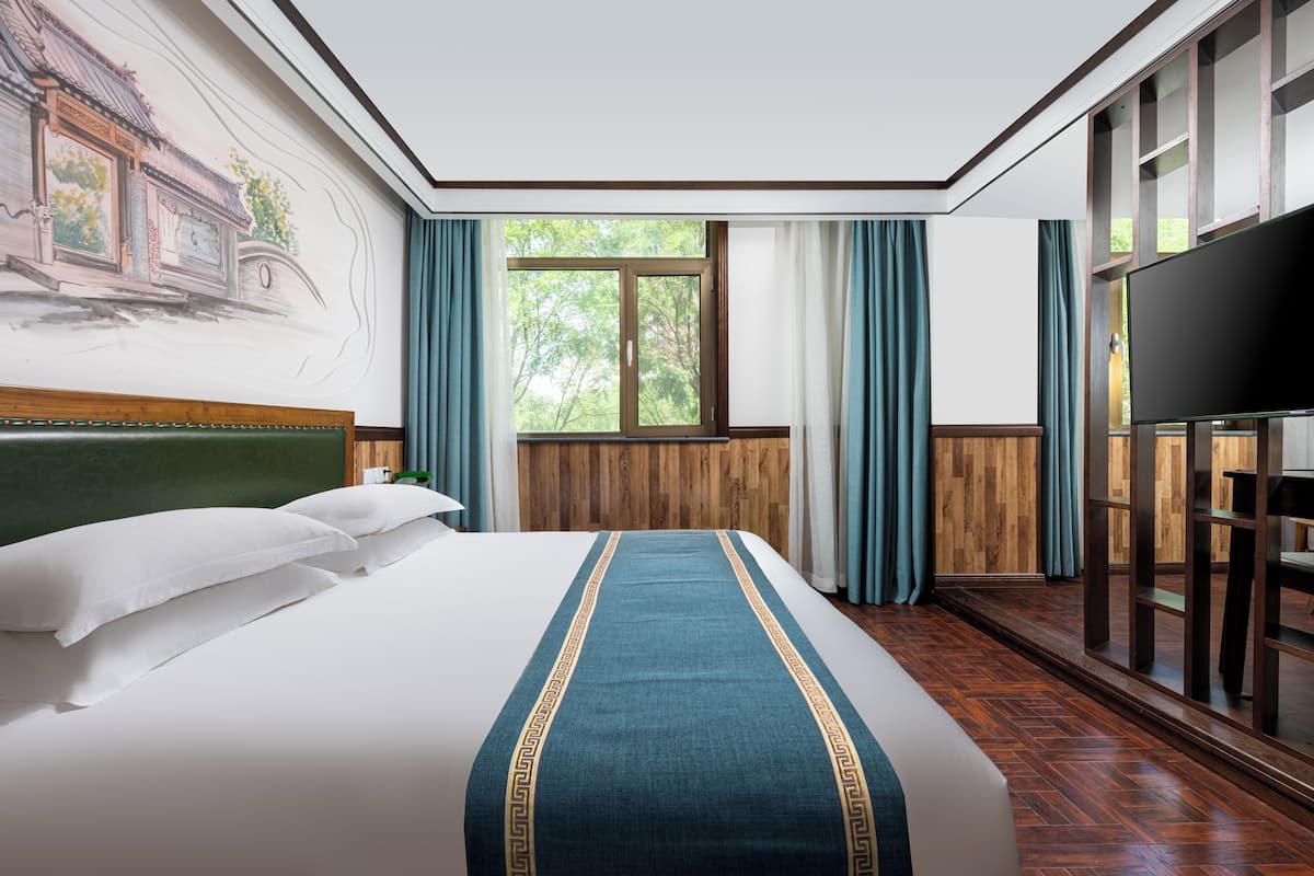 Business Double Room | Free WiFi