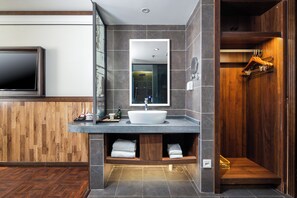 ستائر تعتيم وواي فاي مجانًا وملاءات أسرّة