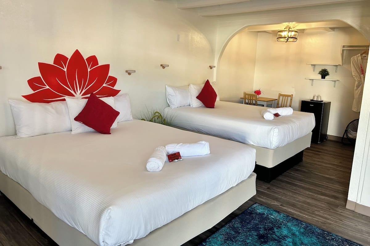 Deluxe Double or Twin Room, 1 Bedroom | Egyptian cotton sheets, premium bedding, down comforters, pillowtop beds