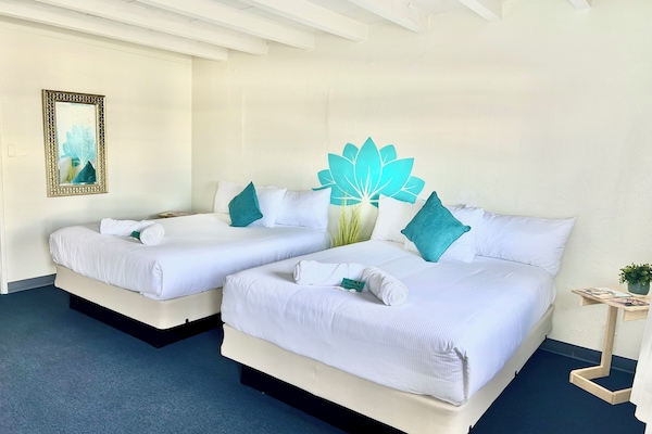 Egyptian cotton sheets, premium bedding, down comforters, pillowtop beds