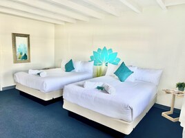 Egyptian cotton sheets, premium bedding, down comforters, pillowtop beds