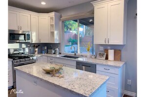 Private kitchen - Cozy Home at Temecula 5B3B (Temecula)