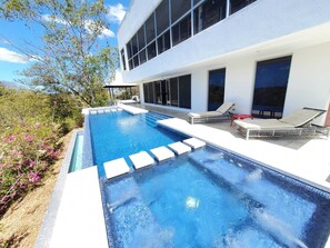 Outdoor pool, an infinity pool