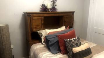 2 bedrooms, free WiFi, bed sheets