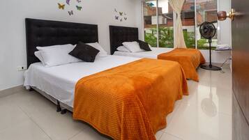 5 bedrooms, WiFi, bed sheets