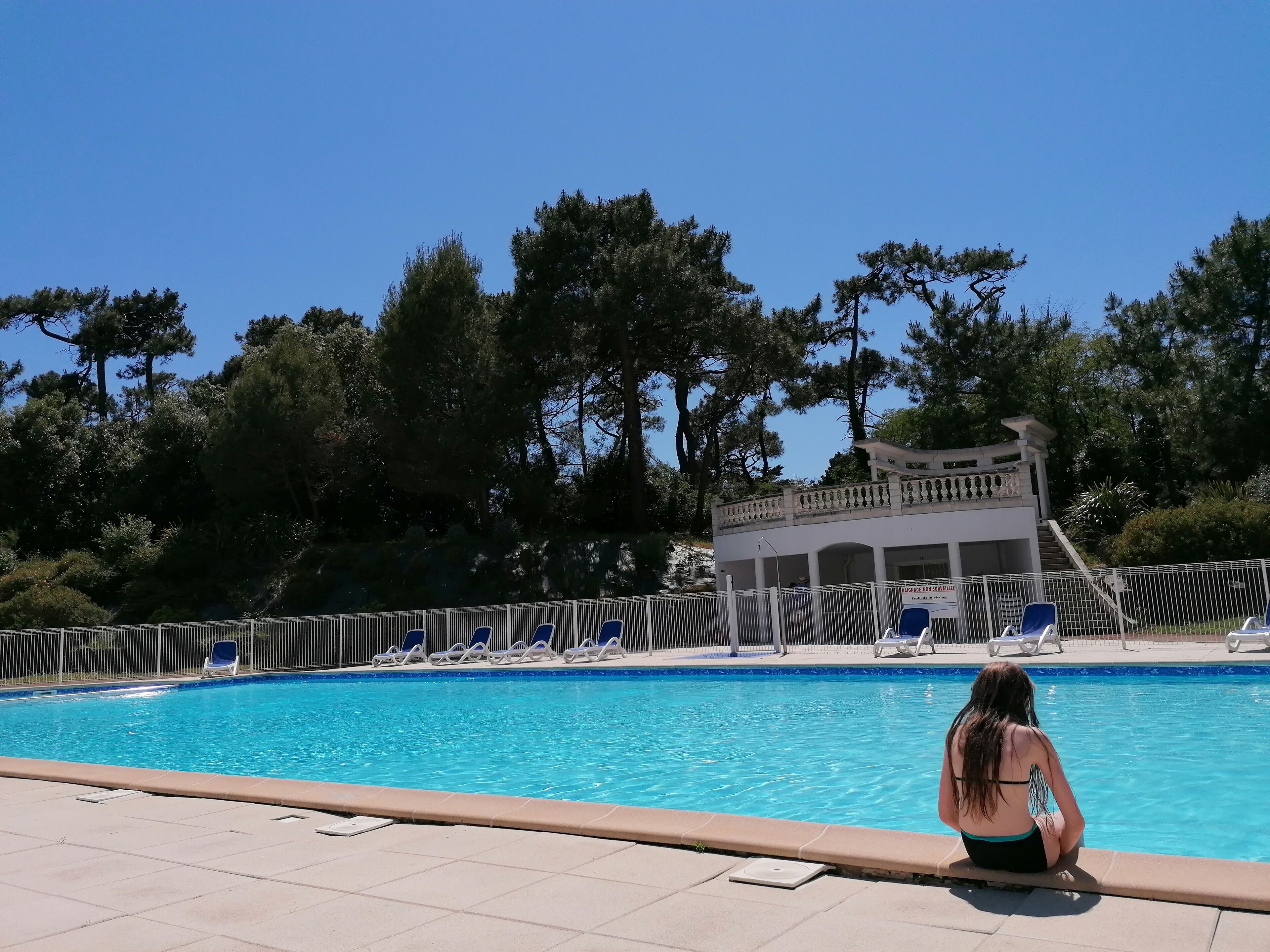 Piscine extérieure, piscine chauffée