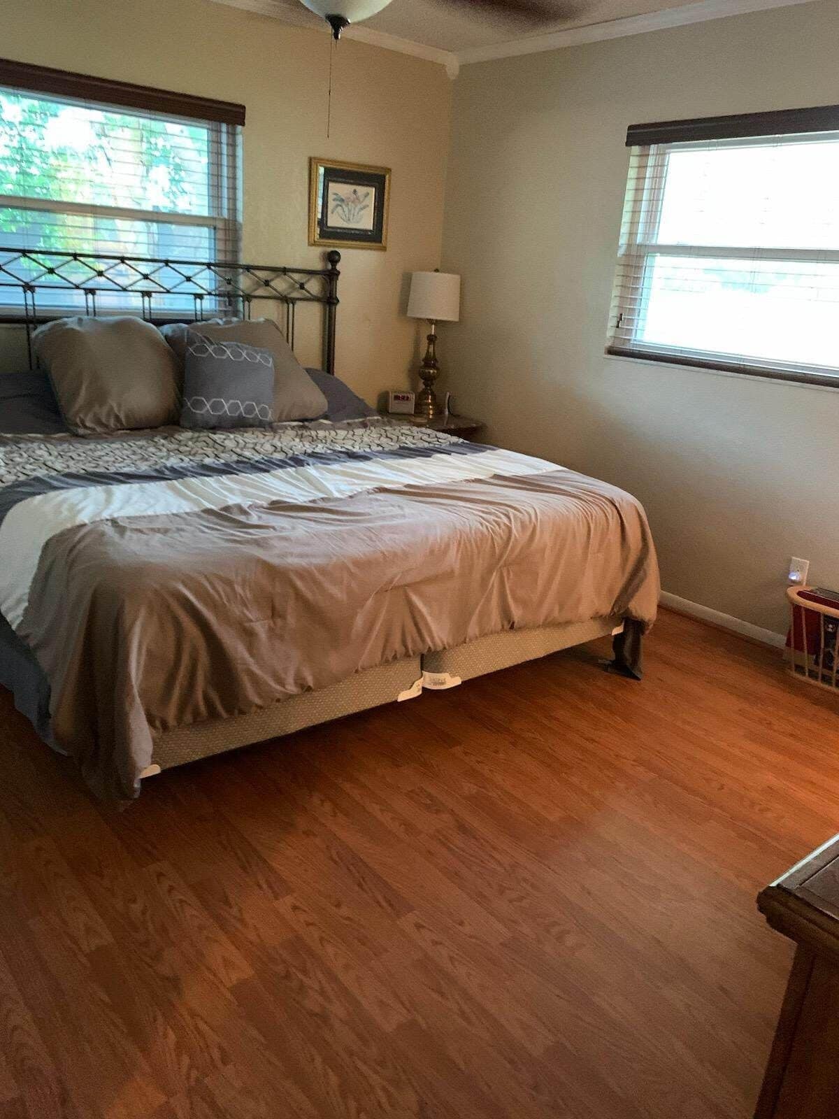 3 slaapkamers, reisbedje, gratis wifi, beddengoed