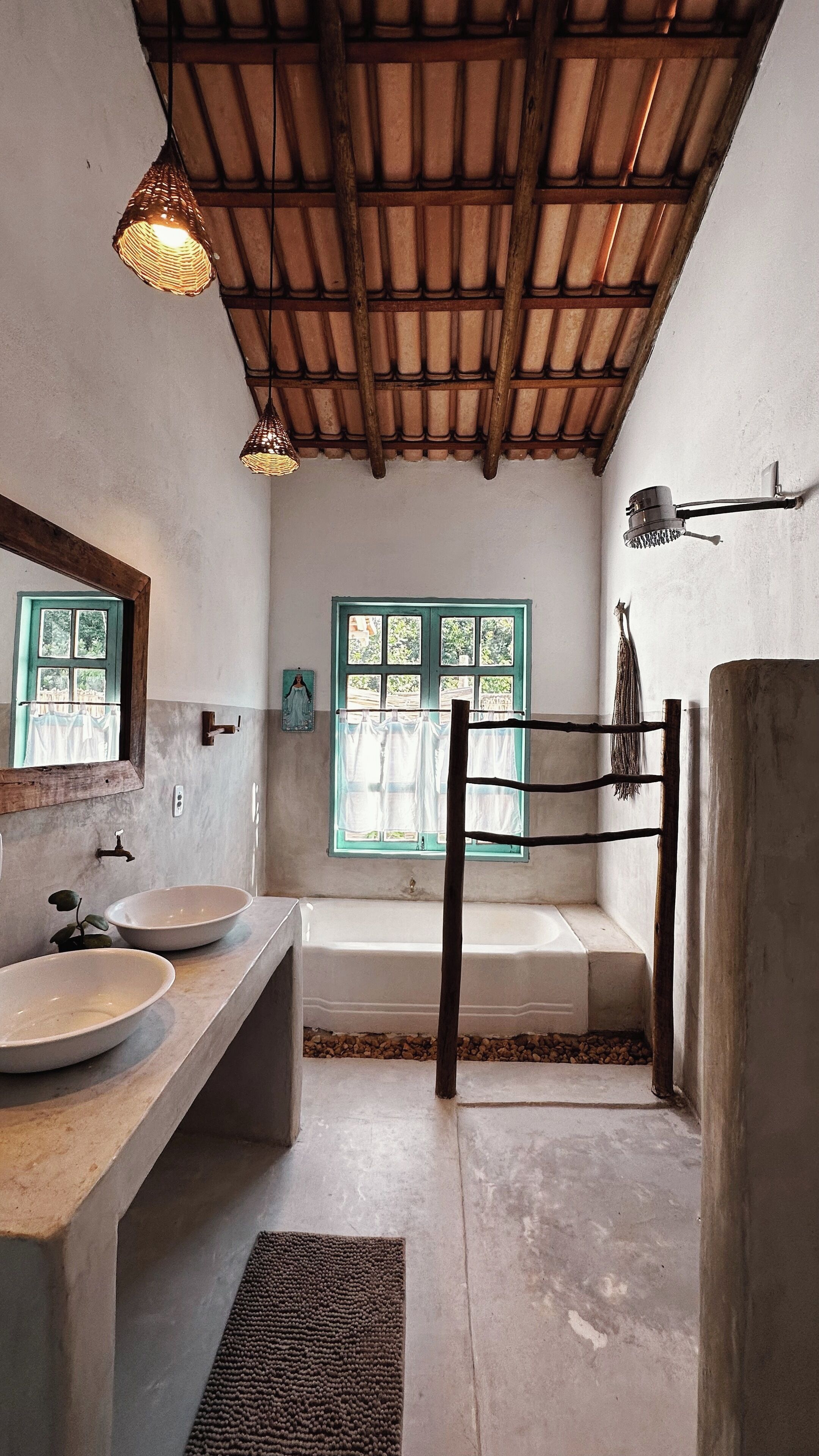 Baita Deluxe, 1 camera da letto, vasca da bagno, lato giardino | Bagno | Asciugacapelli, asciugamani, sapone, carta igienica