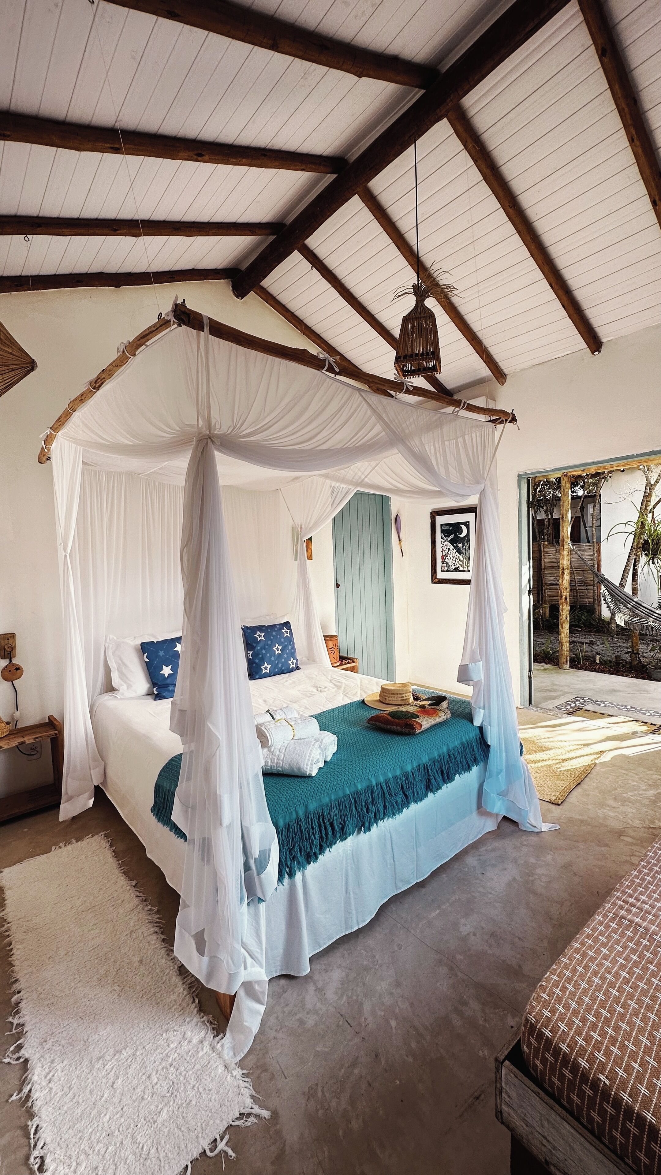 Deluxe Cabin, 1 Bedroom, Bathtub, Garden Area | Individually decorated, free WiFi, bed sheets