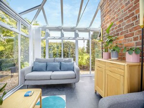 Fireplace - 1 bedroom accommodation in Stickford, near Spilsby (Stickford, near Spilsby)