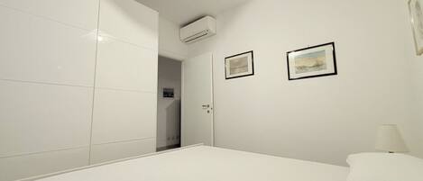 1 間睡房、床單