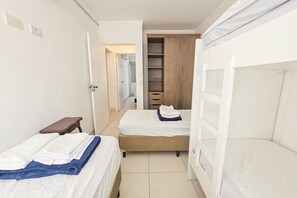 Apartment | 2 bedrooms, laptop workspace, blackout drapes, iron/ironing board