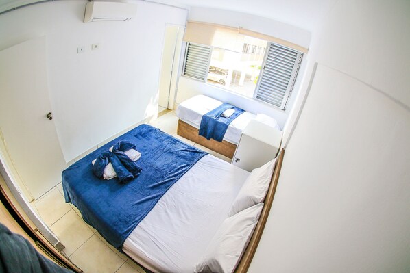 Apartment | 2 bedrooms, laptop workspace, blackout drapes, iron/ironing board