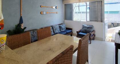 Pé na areia do Guarujá - Praia do Tombo (5-E)