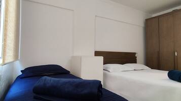 Apartment | 2 bedrooms, laptop workspace, iron/ironing board, free WiFi