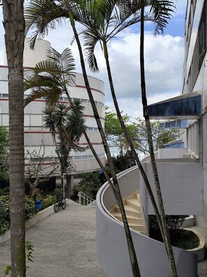 Apartment | Property grounds - Pé na areia do Guarujá - Praia do Tombo (5-E) (Guarujá)