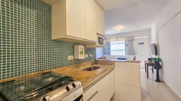 アパートメント | 専用キッチン | 冷蔵庫、電子レンジ、オーブン、ミキサー