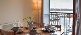 2 bedroom accommodation in Milford Haven