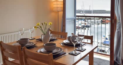 2 bedroom accommodation in Milford Haven