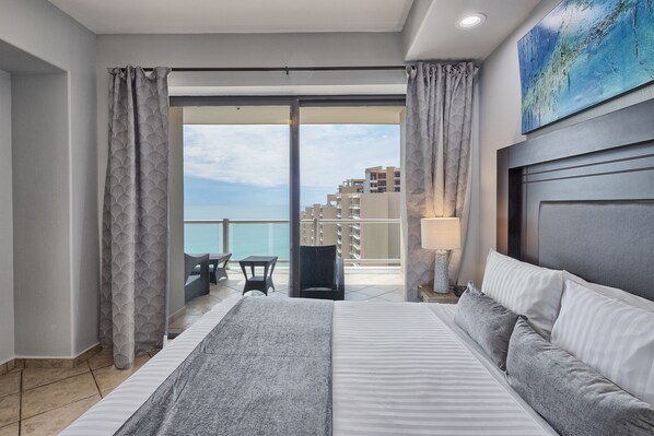 2 bedrooms, in-room safe, iron/ironing board, free WiFi