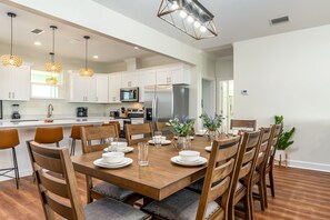 Dining - Breeze Away - 2525 Bienville Blvd 5 Bedroom Home by RedAwning (Dauphin Island)