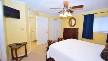 Condo, 2 Bedrooms | 2 bedrooms, iron/ironing board, free WiFi