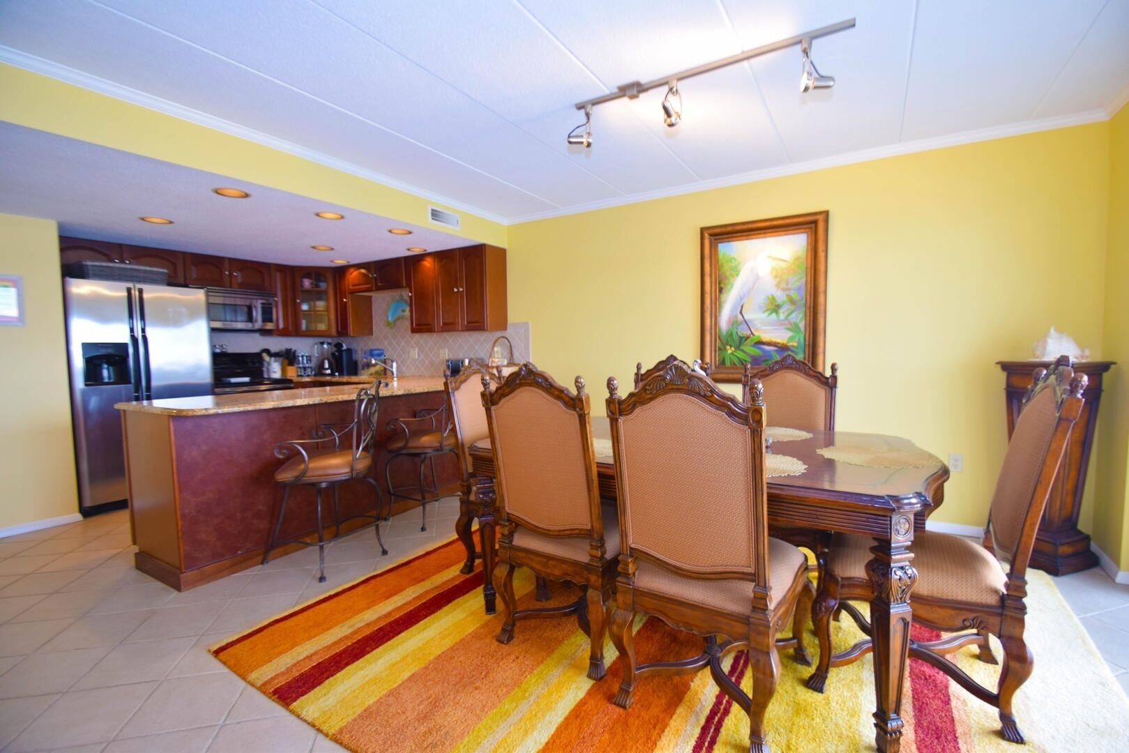 Condo, 2 Bedrooms | Dining