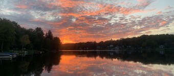 Newly Remodeled Pocono Lakefront Cottage on Private Lake Ariel!
