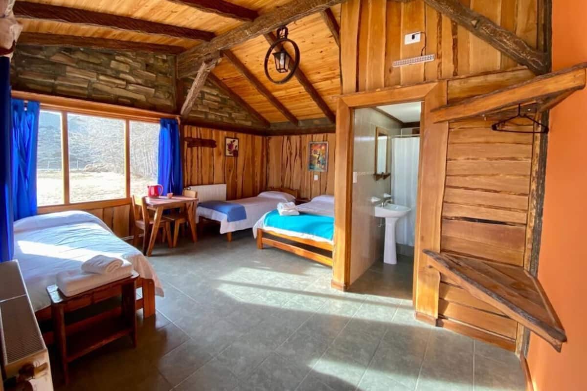 Classic Quadruple Room, 4 Bedrooms | WiFi (free)