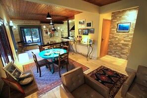 Design Chalet | Dining