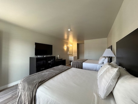 Ropa de cama de alta calidad y escritorio