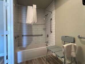 Standard Double Room, 2 Queen Beds | Bathroom - HWY 50 Inn (Ely)
