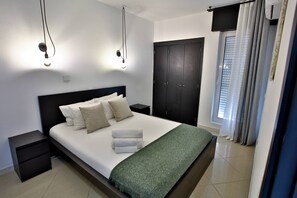 1 bedroom, iron/ironing board, Internet, bed sheets