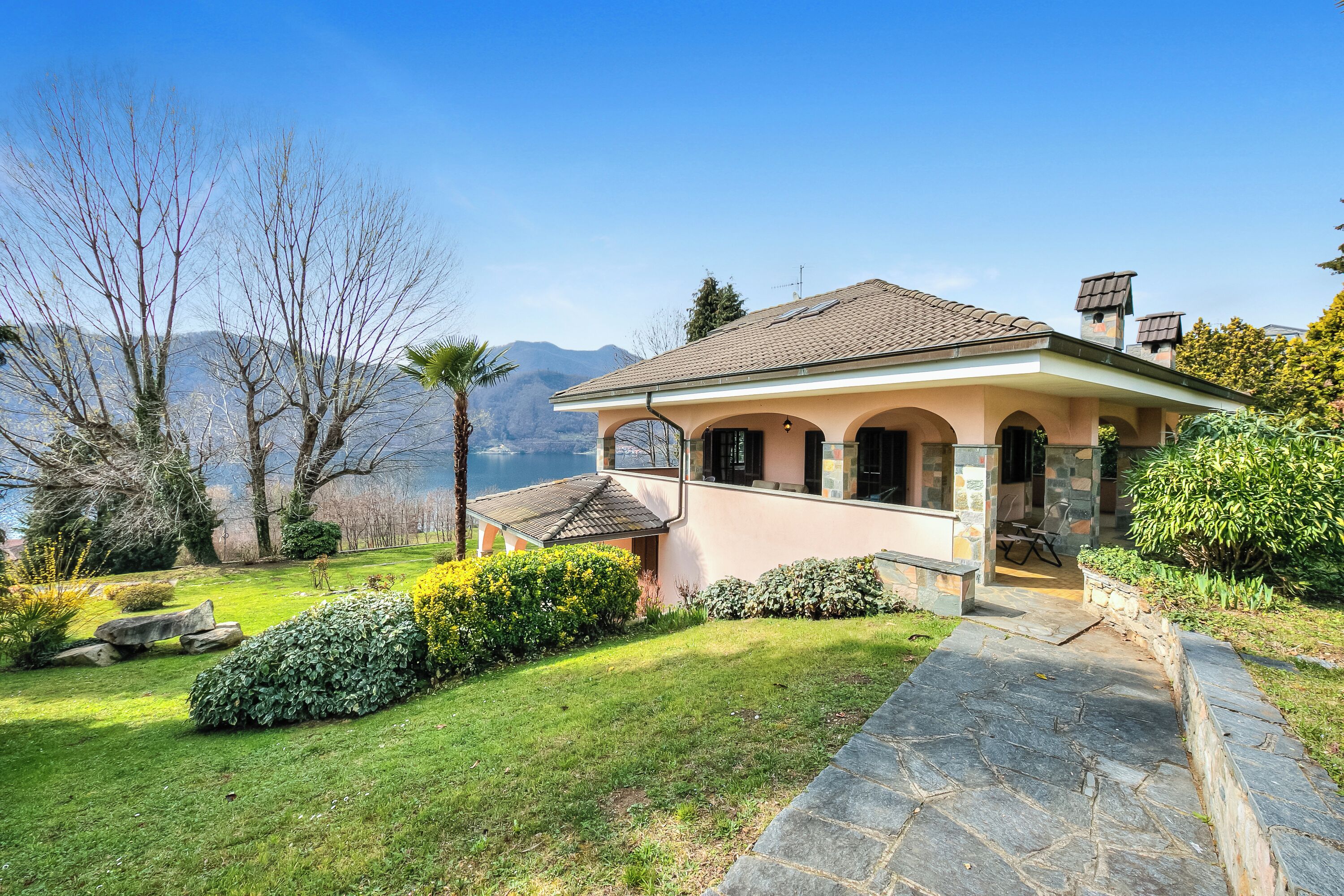 Khuôn viên nơi lưu trú