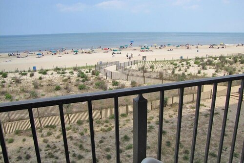 Marigot Beach 209 2 Bedroom Condo by RedAwning