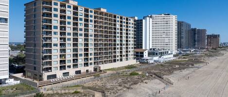 Condo, 2 Bedrooms | Exterior